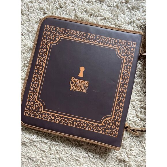 disney sorcerers of the magic kingdom spell card binder Livres Disney World Sorcerers Of The